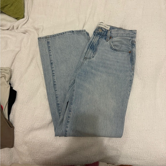 Denim Forum The Farrah Hi-Rise Wide Jean - Picture 5 of 6